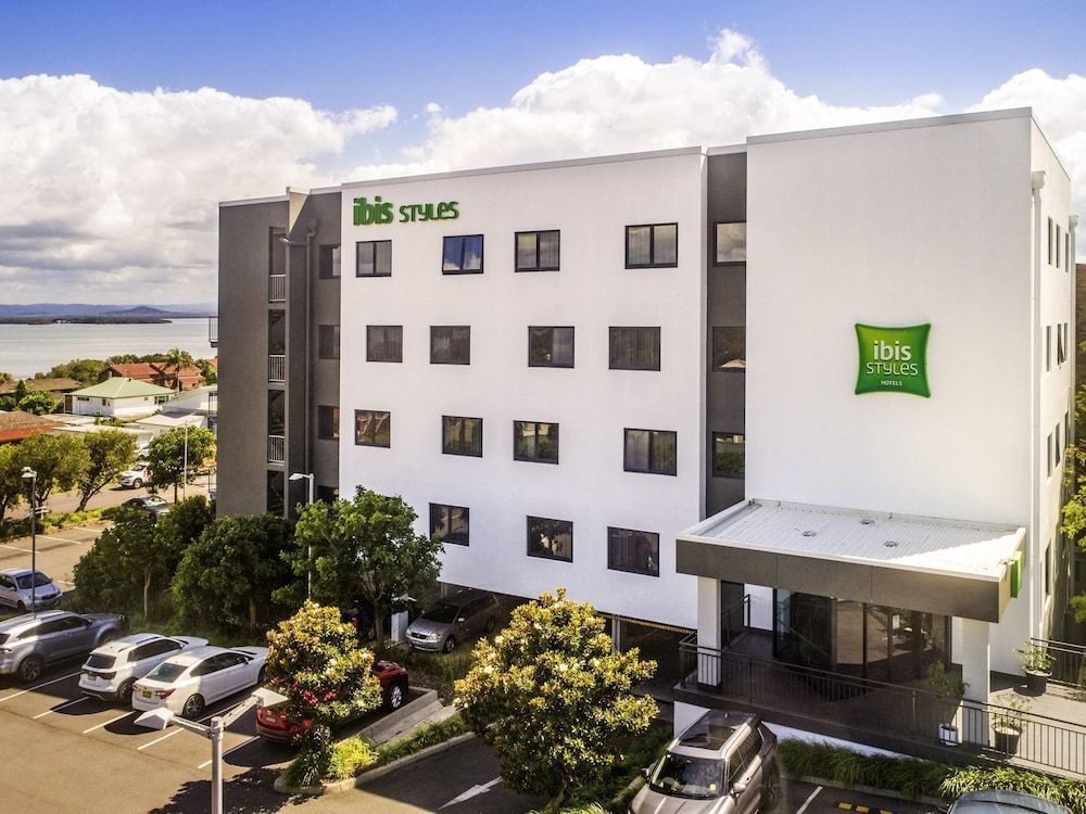 Ibis Styles The Entrance 1