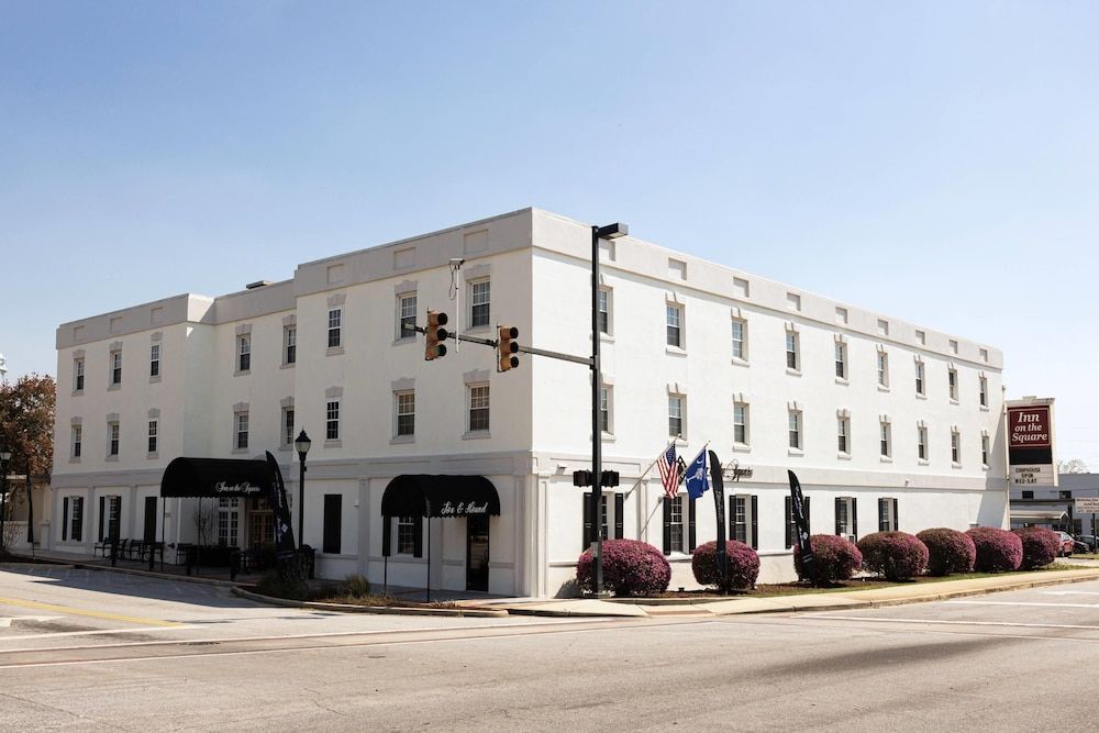 Inn on the Square, an Ascend Collection Hotel 1