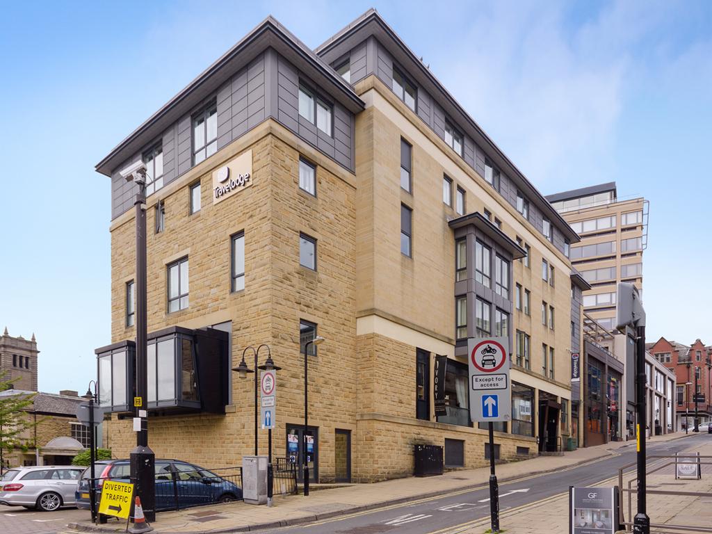 Travelodge Harrogate 1