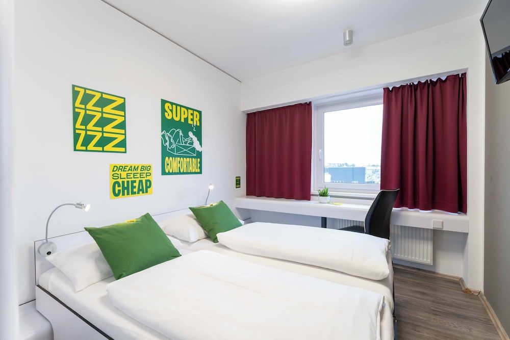 SLEEEP Hotel Wiener Neudorf 1