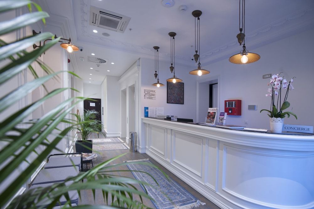 Hotel Majestic 2