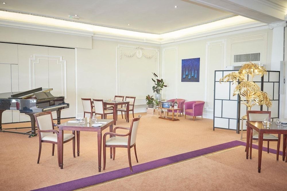 Phyllis Court Members Club 2