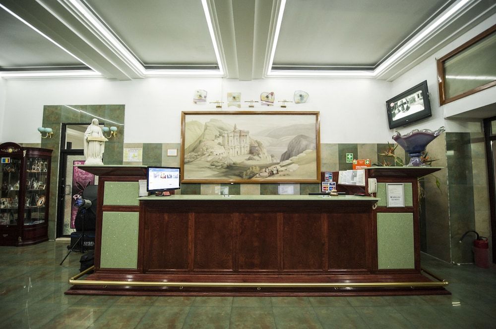 Bucharest Comfort Suites 2
