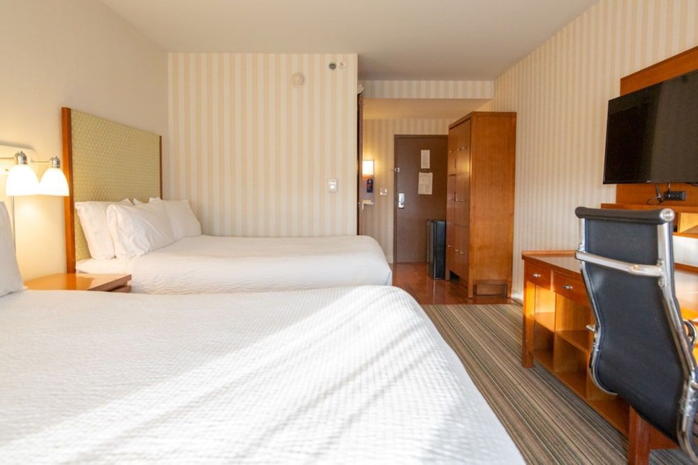 Holiday Inn Express COLUMBUS AIRPORT – EASTON by IHG 1