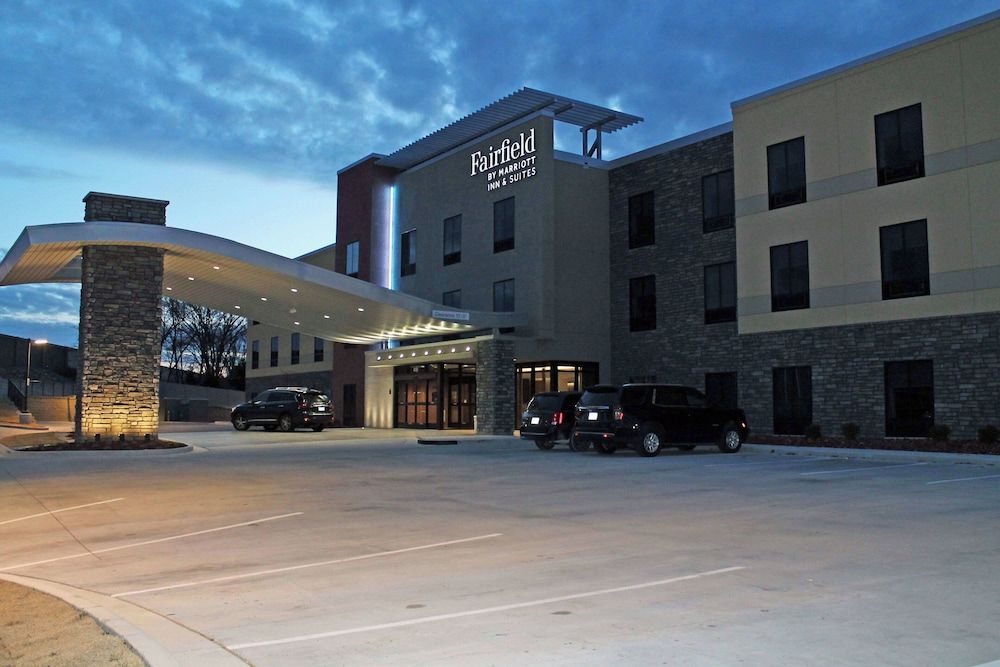 Fairfield by Marriott Inn & Suites St Louis South 1