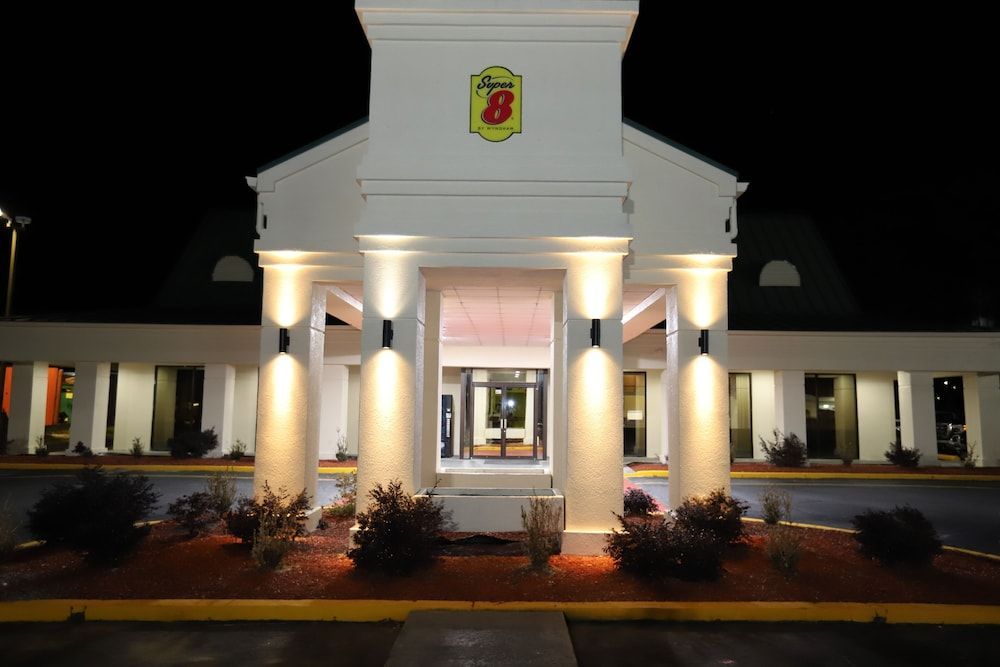 Super 8 by Wyndham Florence SC I-95 North - Hwy 76 1