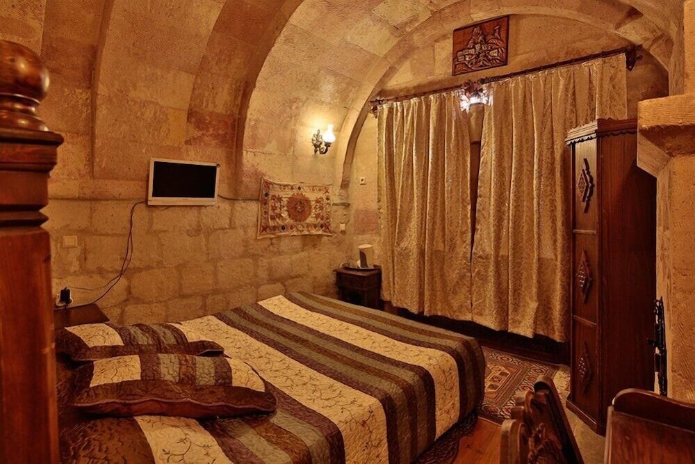 Travel Inn Cave Hotel 2