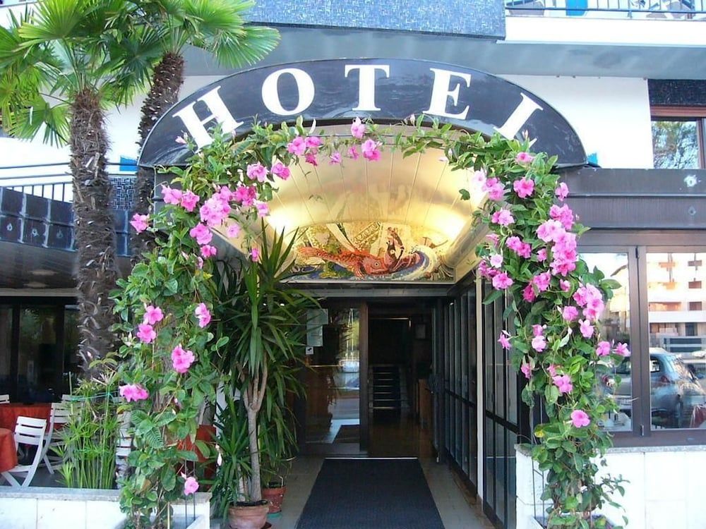 Hotel Serena 1