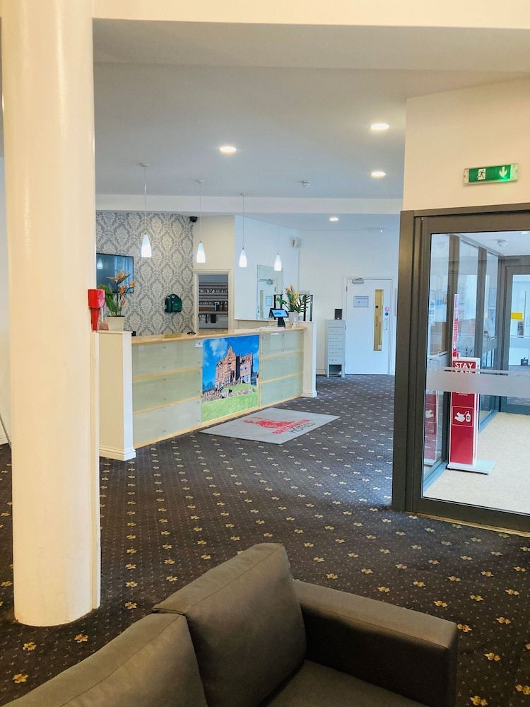 Adamton Country House Hotel 2