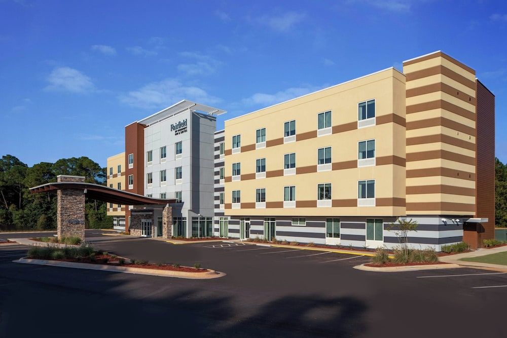Fairfield by Marriott Inn & Suites Pensacola Pine Forest 1