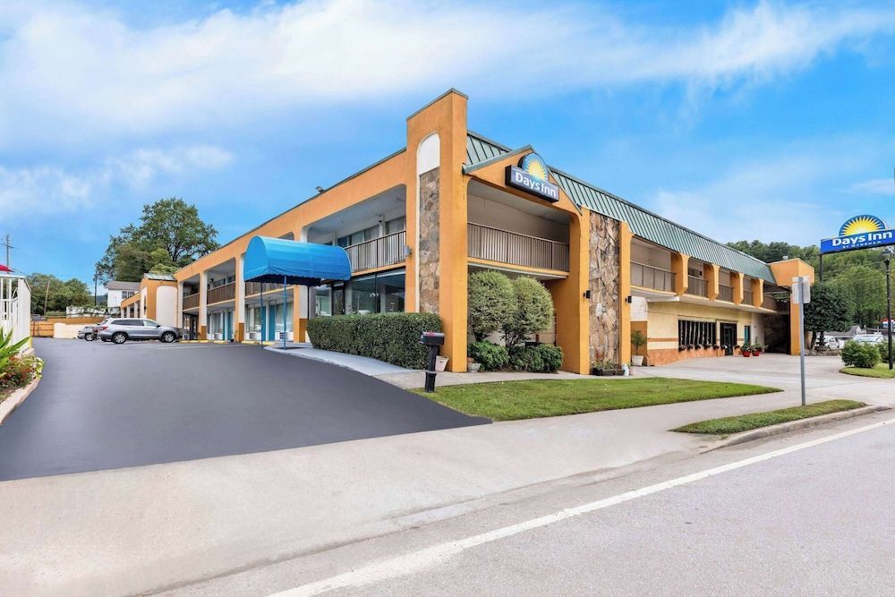 Days Inn by Wyndham Clayton 1