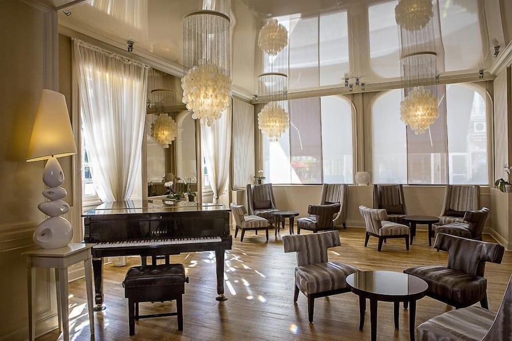 Best Western Grand Hotel de Bordeaux 2