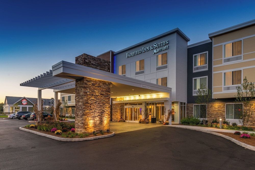 Fairfield Inn & Suites by Marriott Plymouth White Mountains 1