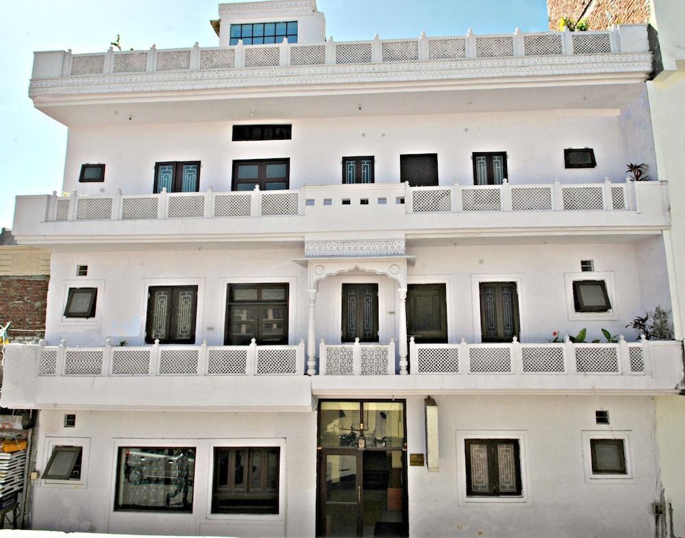 Satkar Hotel 1