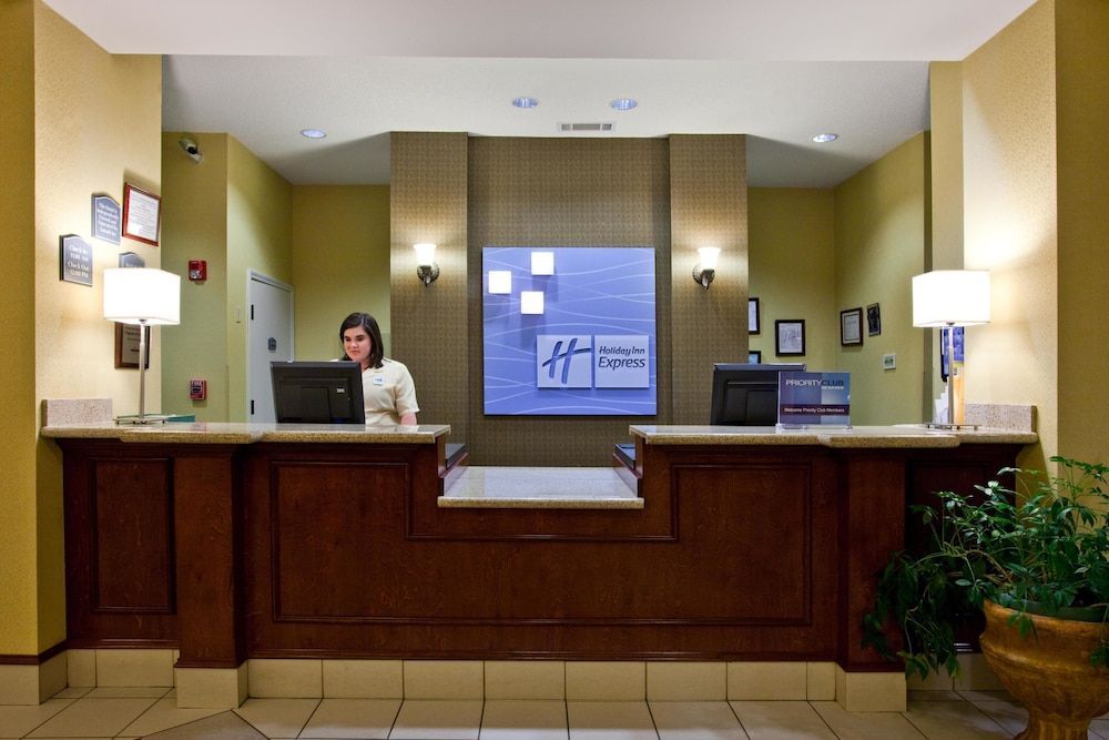 Holiday Inn Express CLANTON by IHG 2