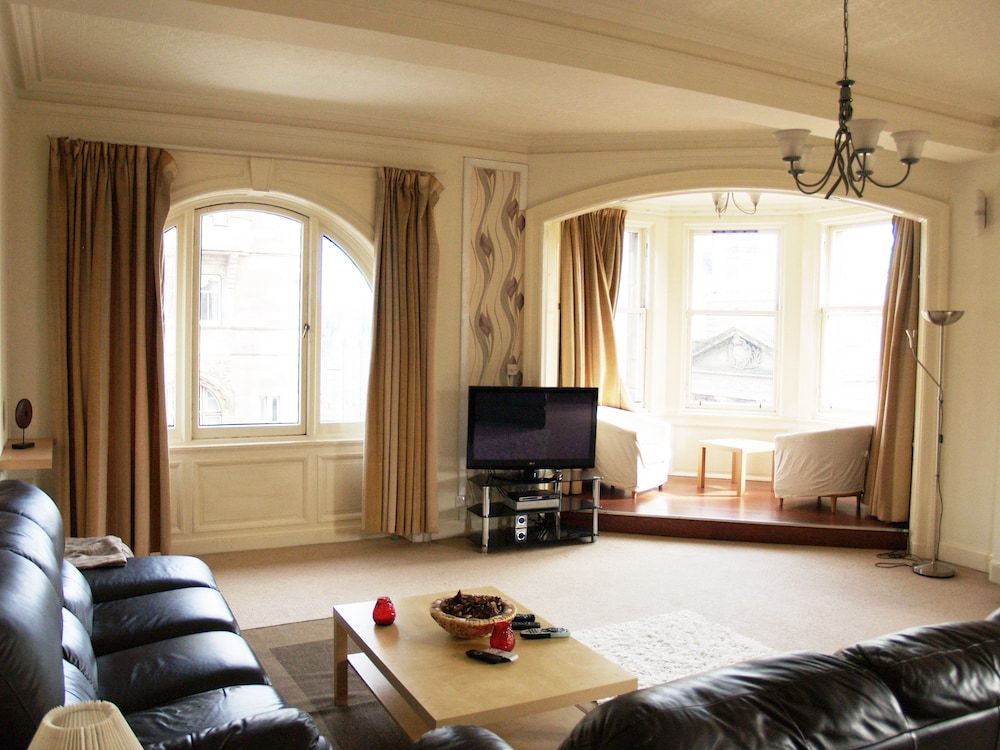 Royal Mile Mansions Apartment 27 1