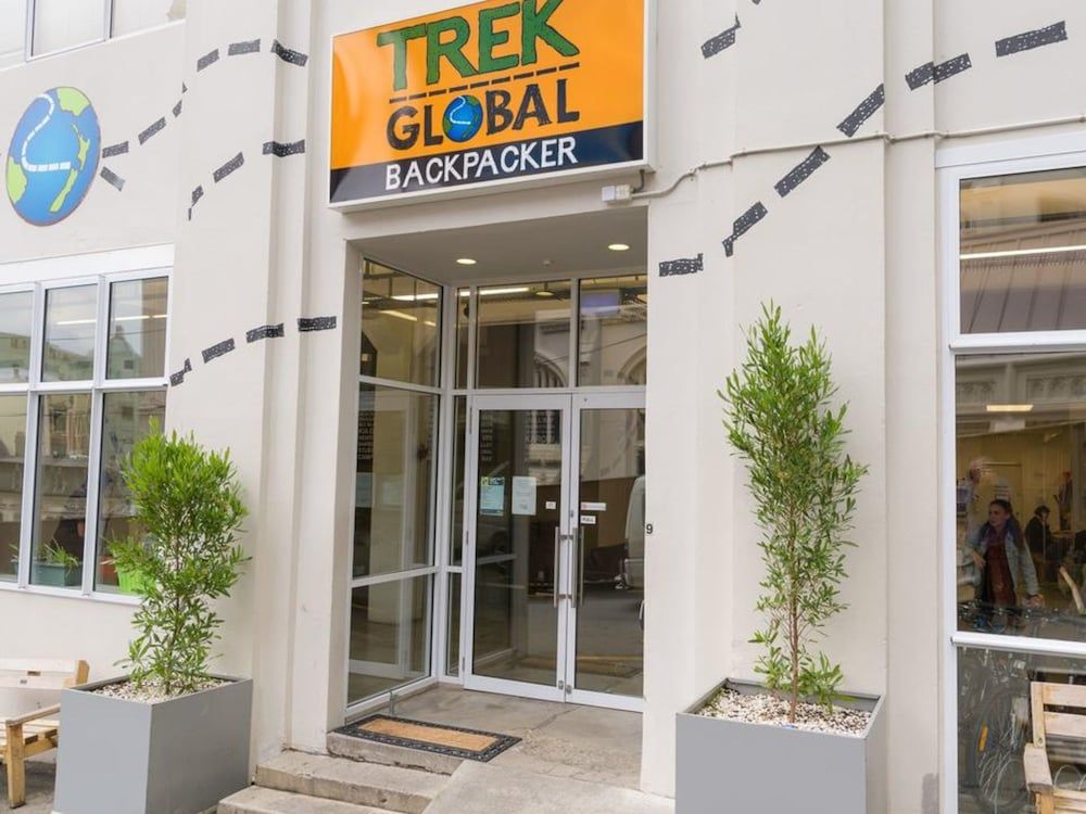 Trek Global Backpackers 1