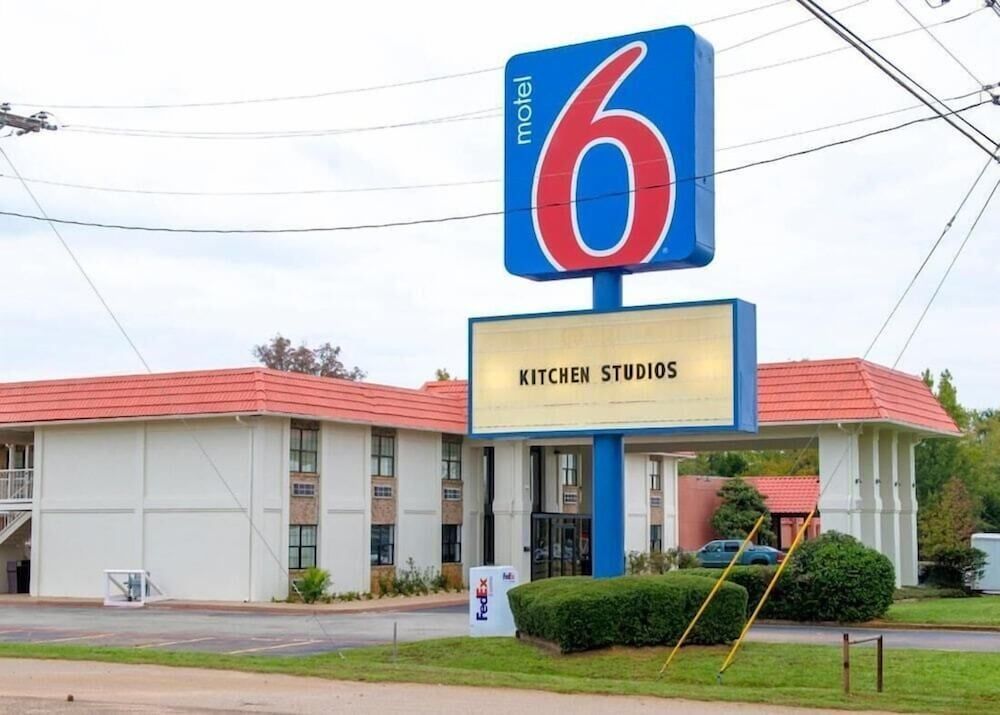 Motel 6-Palestine, TX 1