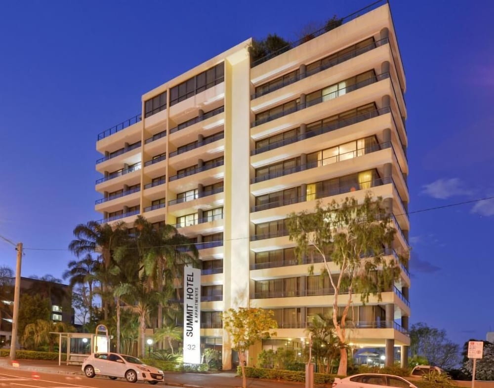 Summit Apartments Brisbane City 1