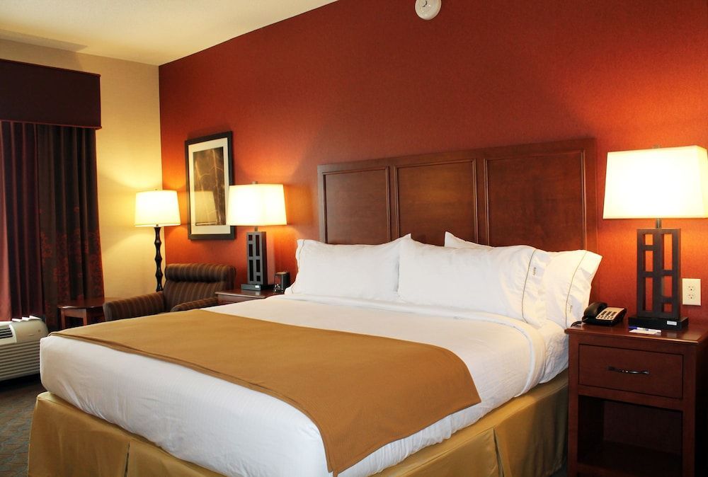 Holiday Inn Express & Suites PADUCAH WEST by IHG 2