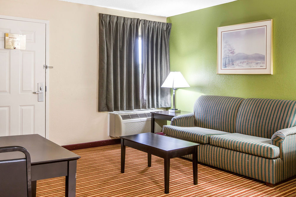Suburban Extended Stay Hotel Augusta 2
