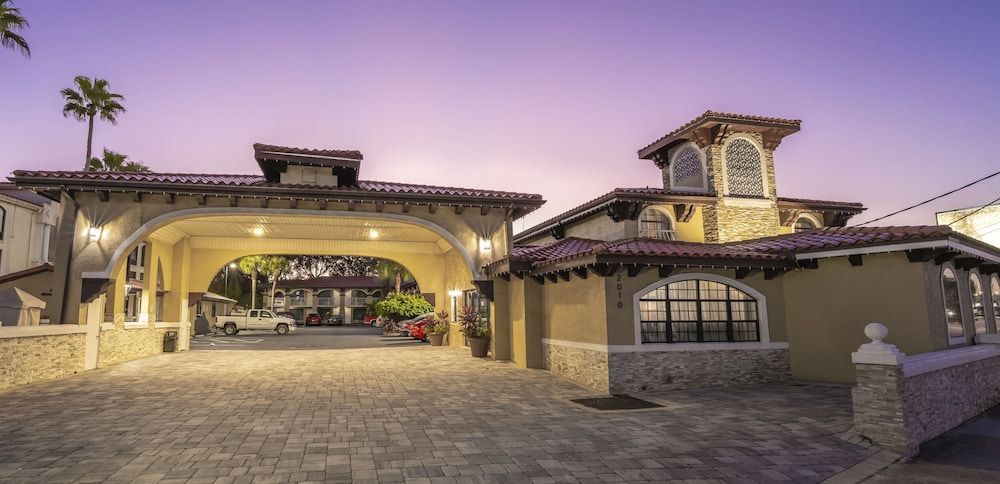 Best Western Historical Inn 1