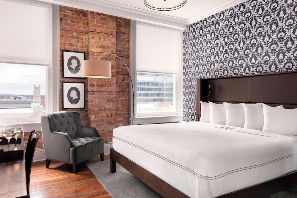 Q&C Hotel and Bar New Orleans, Autograph Collection 1