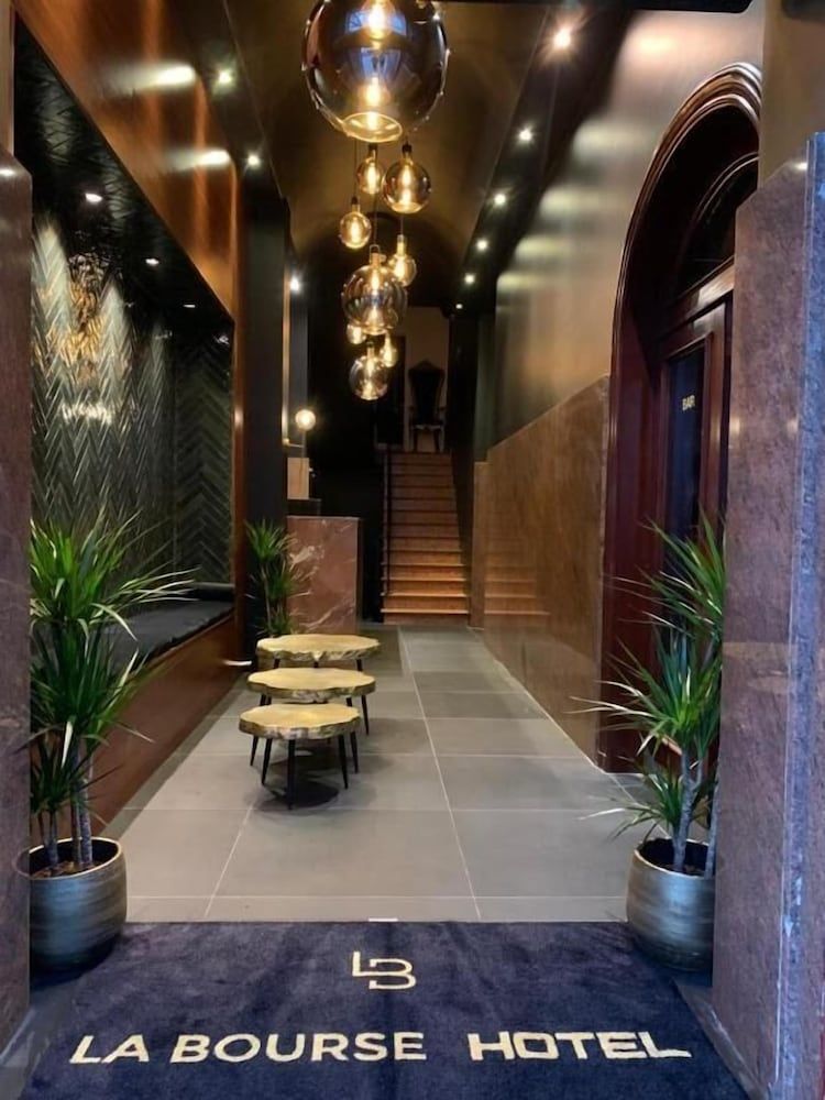 La Bourse Hotel 2