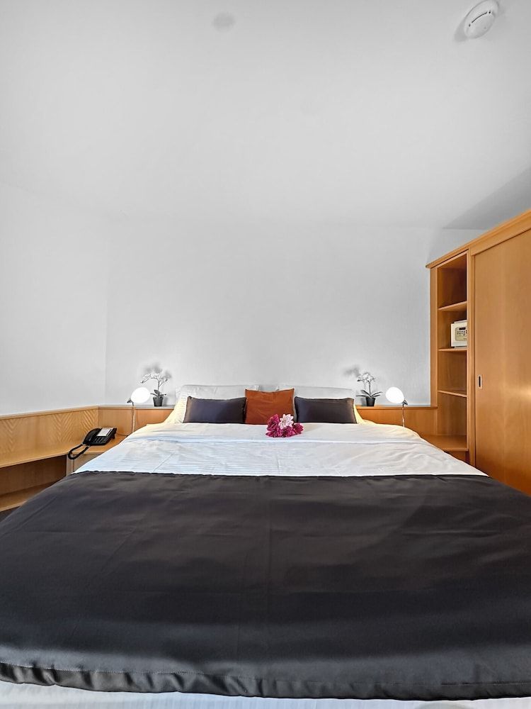 Centra Hotel Zurich 1
