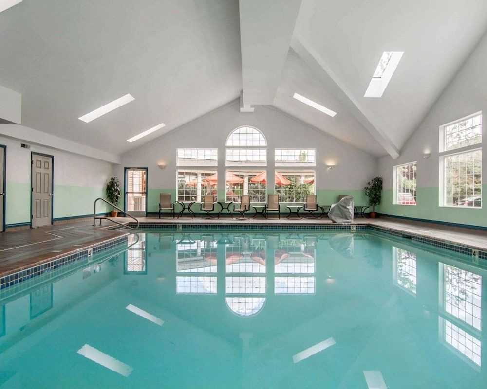 Comfort Suites Corvallis 1