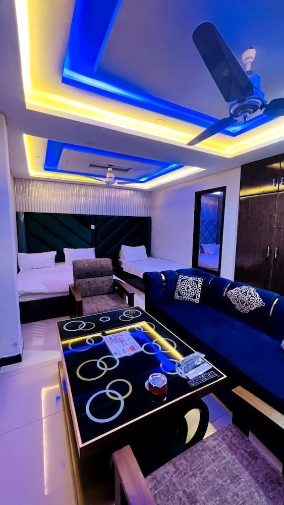 Hotel 11 1