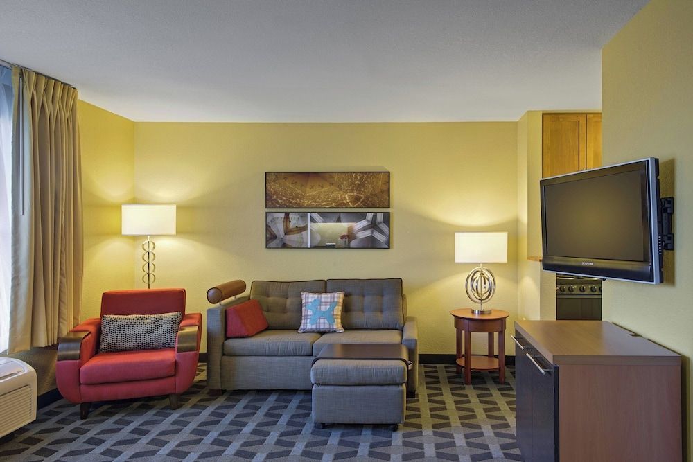 TownePlace Suites by Marriott Kansas City Overland Park 1