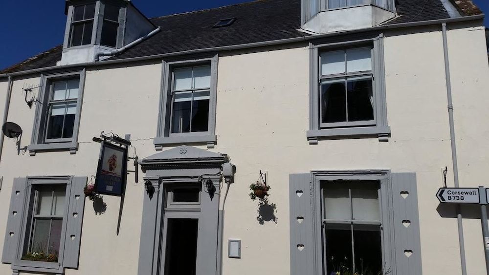 Blue Peter Hotel 1