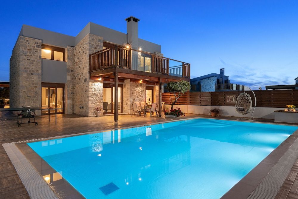 Sperveri Enalio Villas - Heated Pool 1