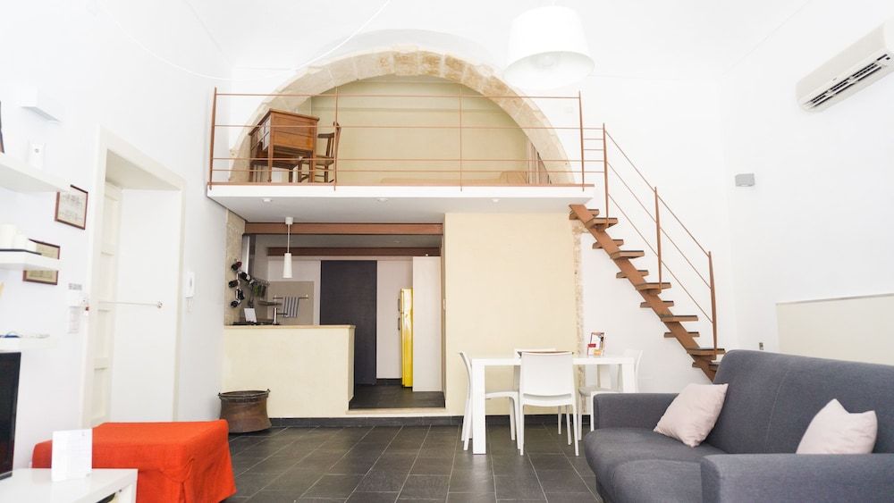 1743LOft 2