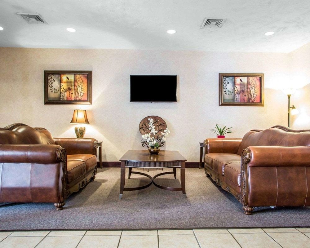 Quality Inn Merrillville 2