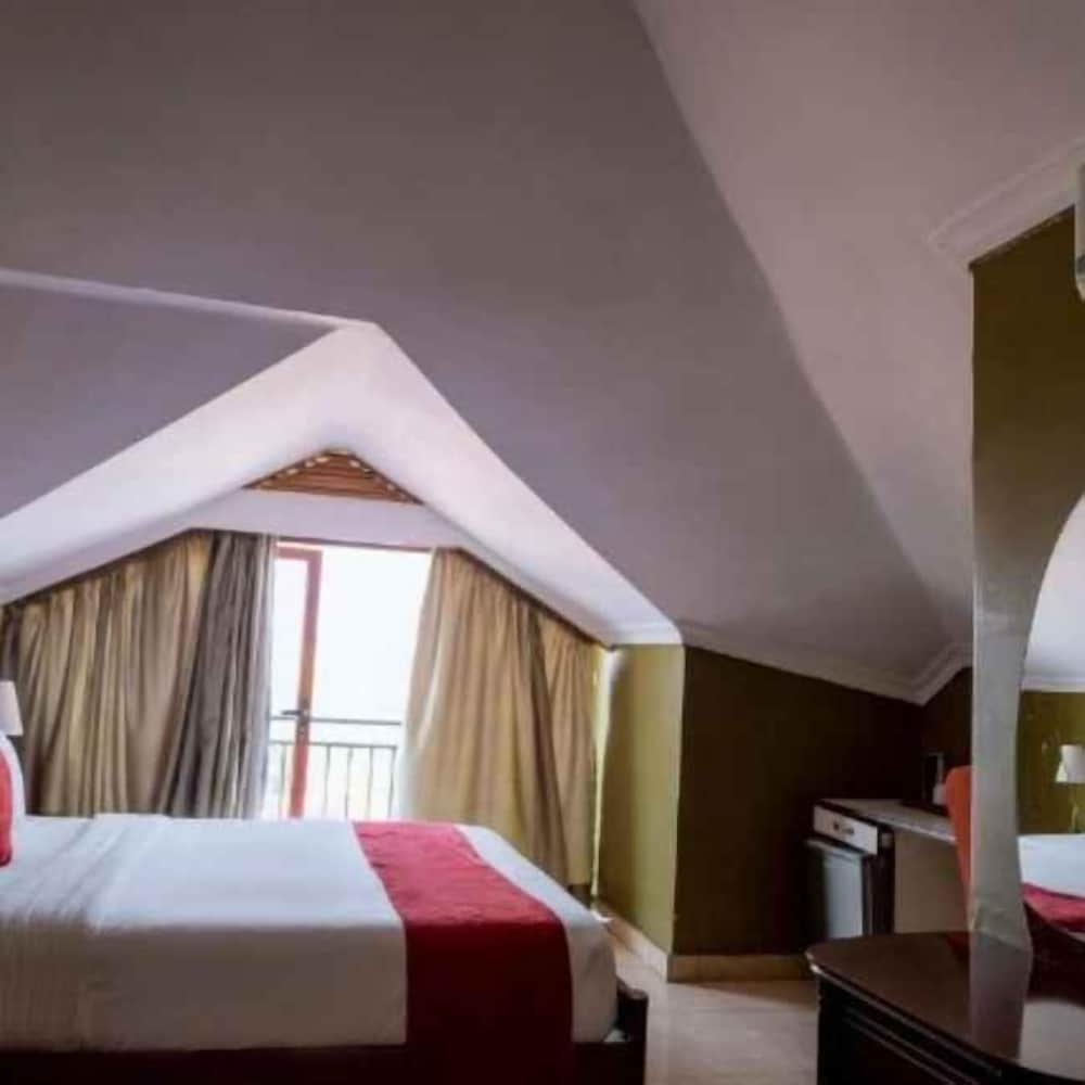 Legend Hotel 2