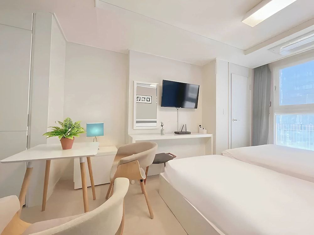 Hotel With 2
