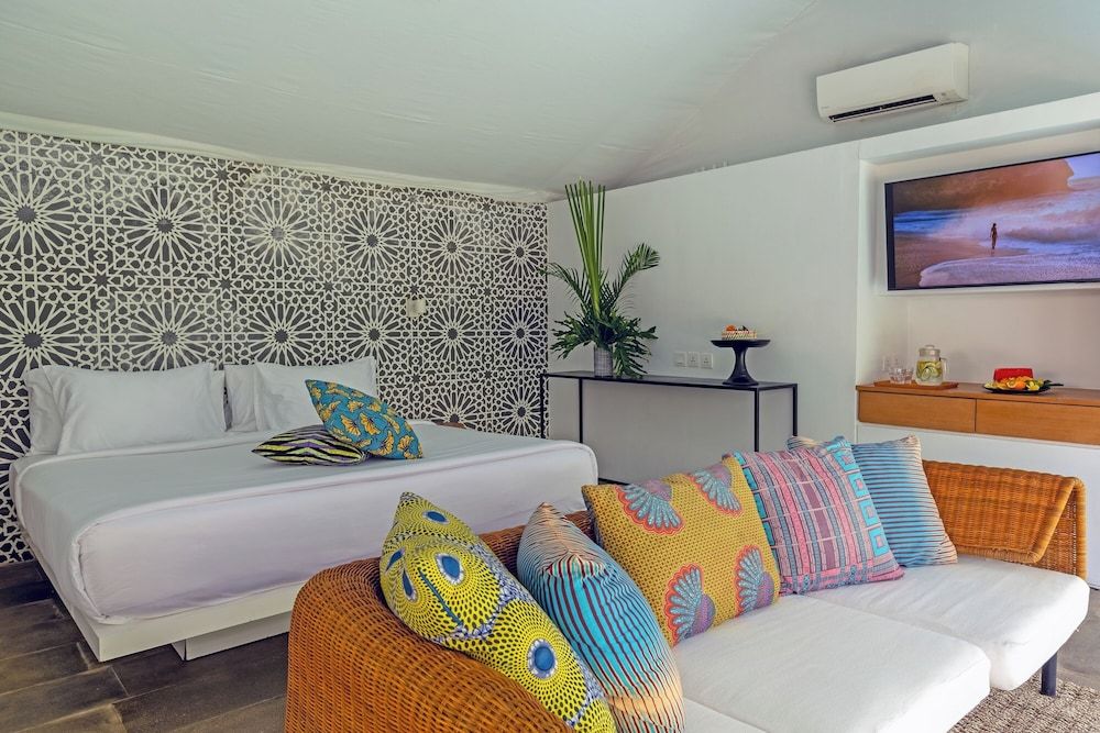 Origin Uluwatu 2
