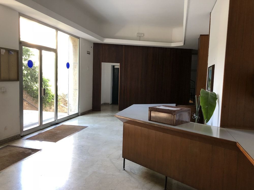 Etnea Glamour House 2