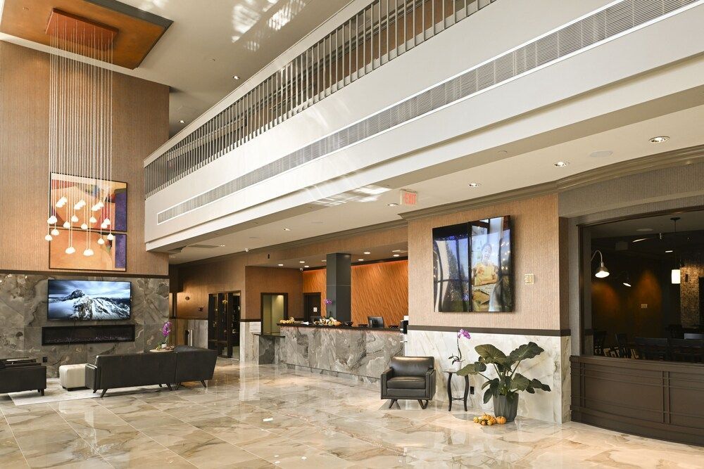 Grand Laurel Hotel 2