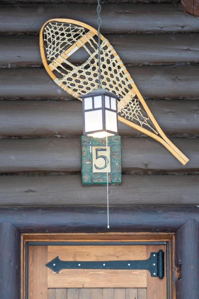 Storm Mountain Lodge & Cabins 2