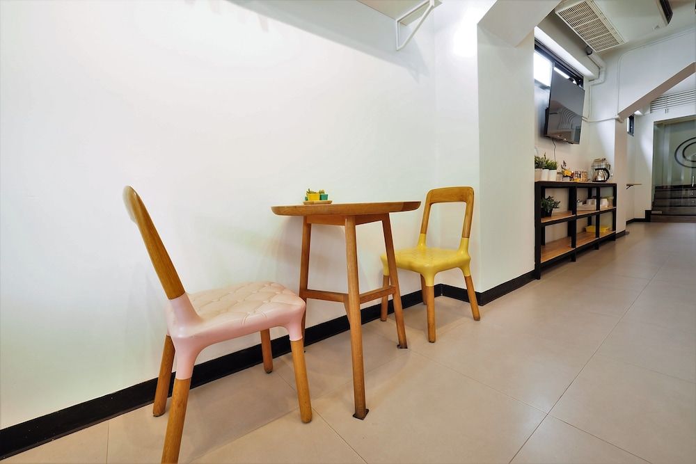 T Hostel at Victory Monument 2