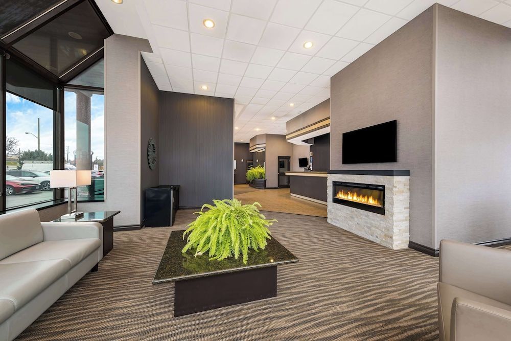 Best Western Voyageur Place Hotel 2