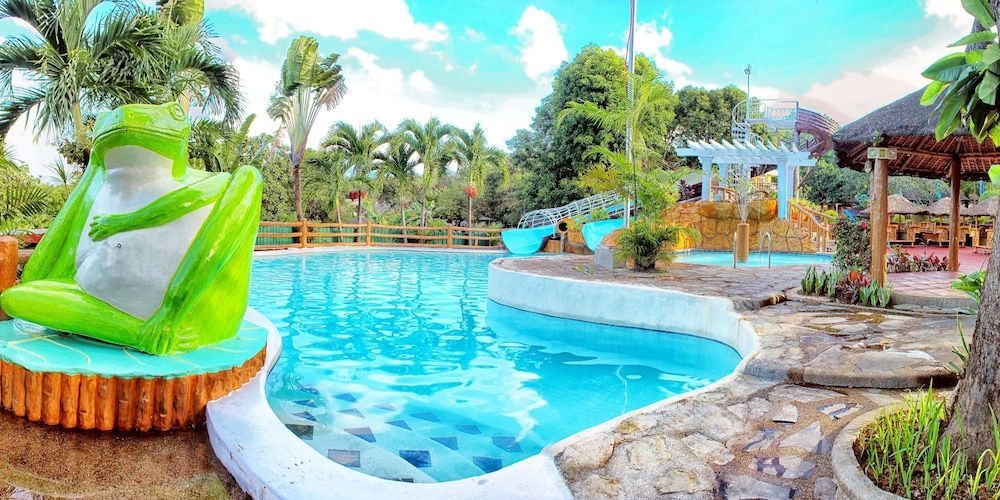 Loreland Farm Resort 1