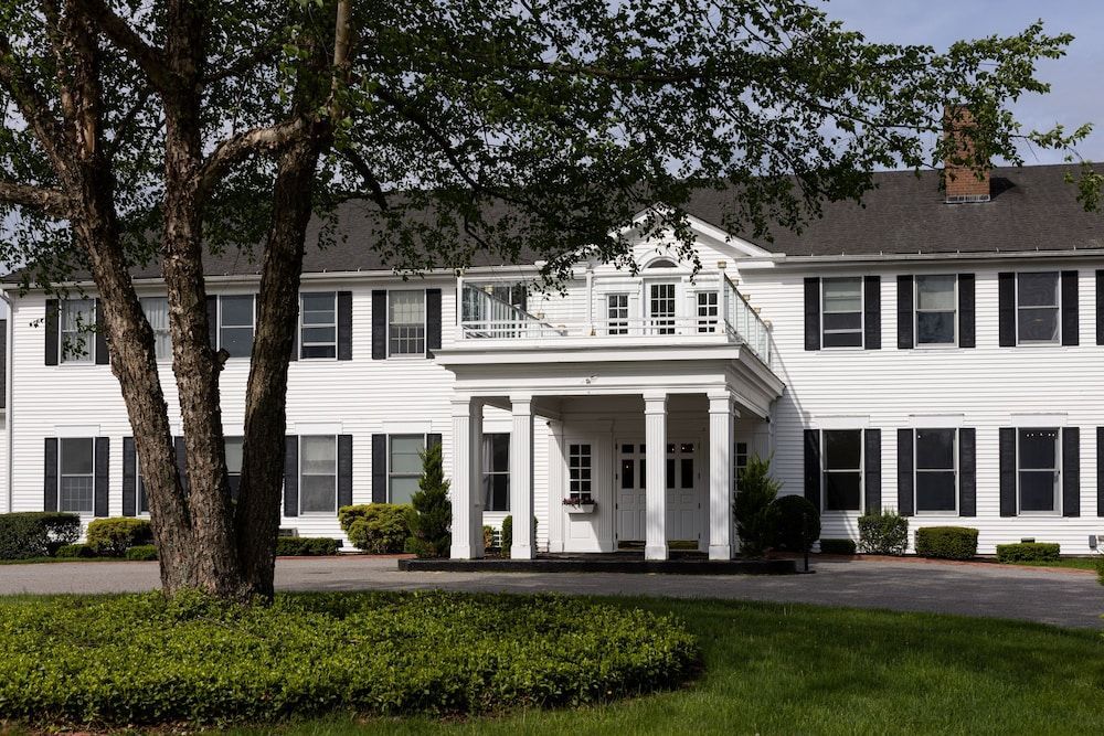 The Litchfield Inn 1