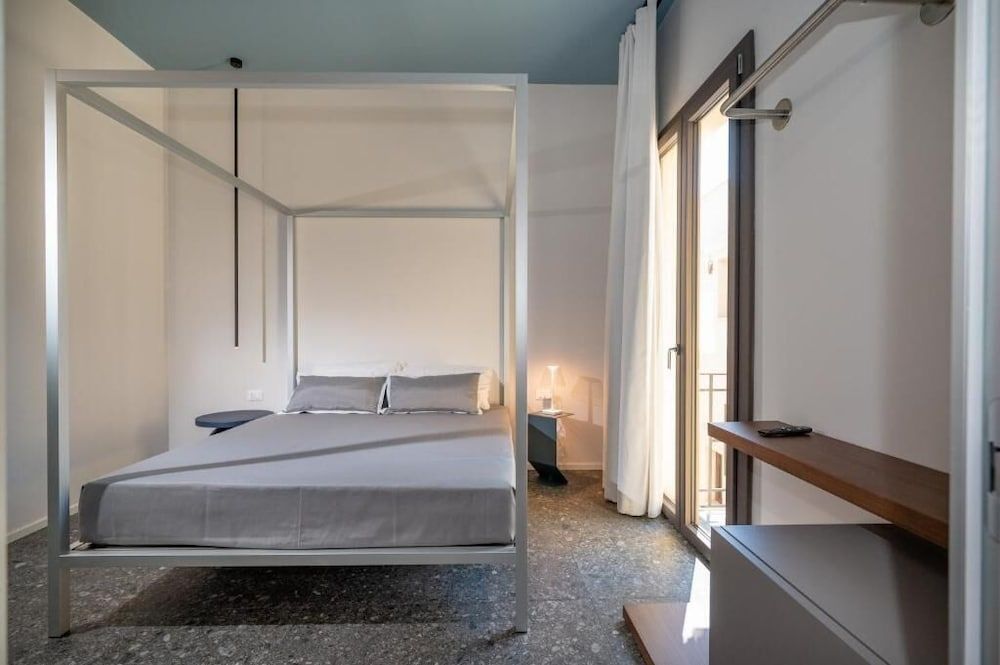 BED 10.5 - DESIGN SUITE 2