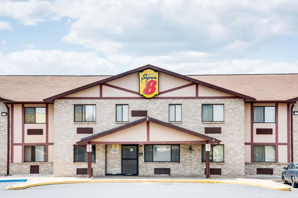 Super 8 by Wyndham Allentown Kutztown Area 1