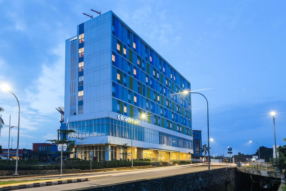 Hotel Citradream Bintaro 1