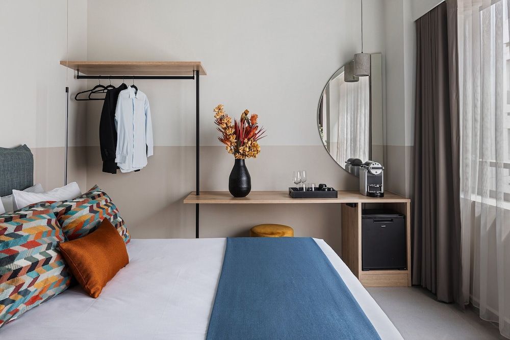 AIRIO Athens Luxury Suites 2